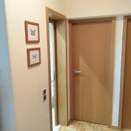 Accommodatie bij particulieren Neasa Airport/expo